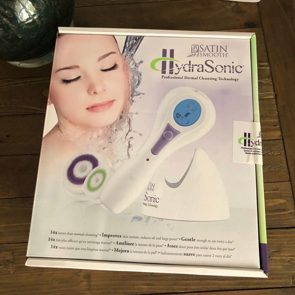 Satin Smooth HydraSonic Face Cleanser NIB